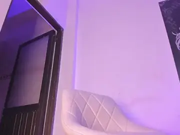Stripchat Watch Live Sex Cams of Lucy_shen_