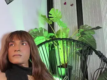 Stripchat Sex Cam of tiffanyy_777