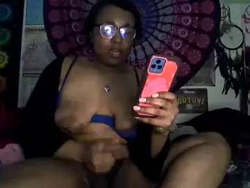 Stripchat Best live sex cam show of GardeniaFields