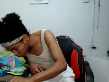 Stripchat Sex Cam of angelamarie1