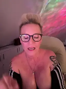 Stripchat Best live sex cam show of German_Milf