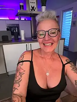 Stripchat Sex Cam of German_Milf