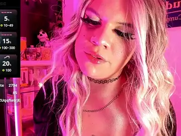 Stripchat Free Porn Cam of mistressparty
