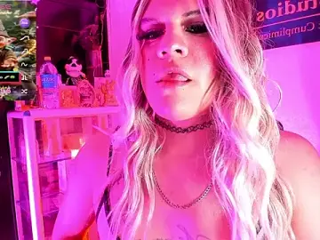 Stripchat Free Porn Cam of mistressparty