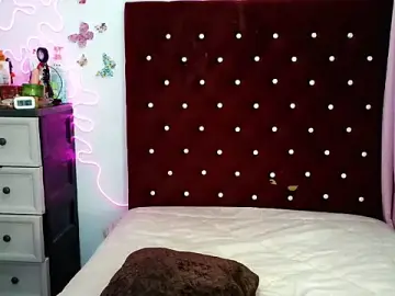 Stripchat Best live sex cam show of creamy_spot69