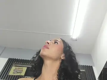 Stripchat Sex Cam of Michel_Flores