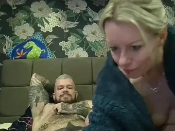 Stripchat Live Sex Cam of trans_man_and_his_dom