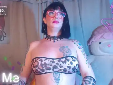 Stripchat Live Sex of Skarleth77