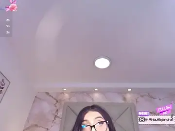 Stripchat Free Live Porn of Mhiaa_Sweet