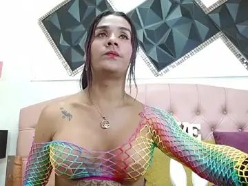 Stripchat Live Sex Cam of andrea_safeira_doll