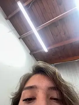Stripchat Watch Live Sex Cams of NICOLSKINNY1