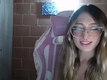 Andrea_camilaaa from stripchat