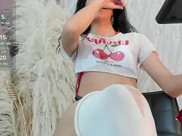 Stripchat Free Porn Cam of lunastorm_