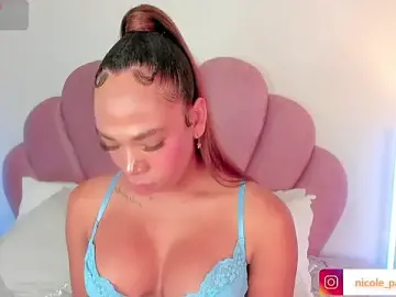 Stripchat Sex Cam of Nicole_Paradise