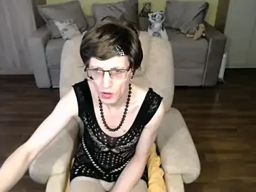 Stripchat Best Webcam of clementine