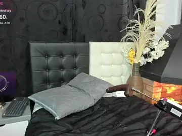 Stripchat Best live sex cam show of Almaazz