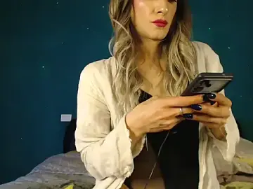 Stripchat Watch Live Sex Cams of Karendolly__8