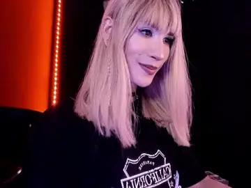 Stripchat Live Sex of PervertedMissCloe