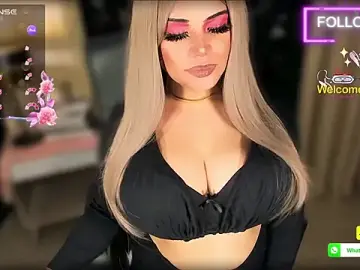 Stripchat Adult Webcam of xHugeHarleySelfsuckerx