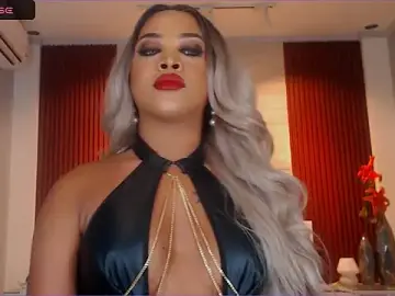 Stripchat Live Sex Cam of MarryQueen22