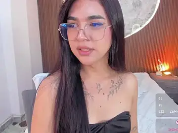 Stripchat Adult Video Chat of RoseCassie