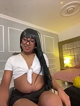 Stripchat Best live sex cam show of IsabellaDarrell_ts