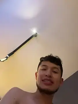 Stripchat Sex Chat of MrJ_Victoria