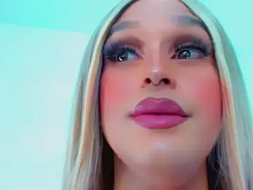 TaylorMon from stripchat