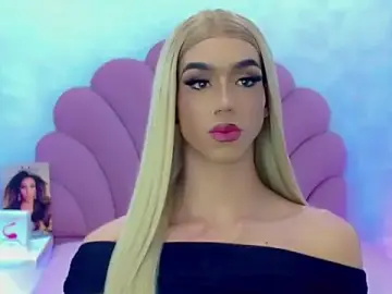 Stripchat Free Porn Cam of briana_sex32