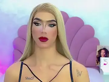 Stripchat Watch Live Sex Cams of briana_sex32