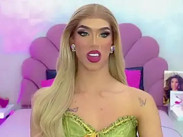 Stripchat Sex Cam of briana_sex32