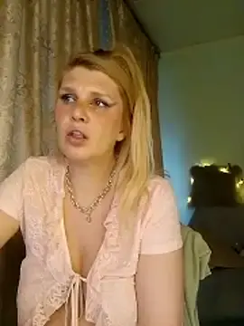 Stripchat Watch Live Sex Cams of TsPostophere