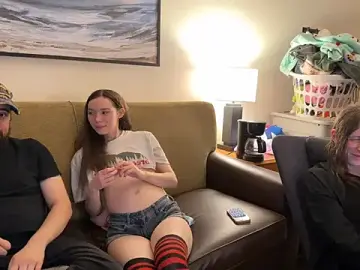 Stripchat Live Porn of manicpixiedreamfrog