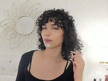 Stripchat Adult Webcam of Julietta___