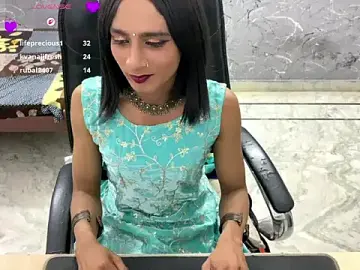 Stripchat Nude Webcam of LuvLayla