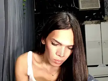 Stripchat Free Live Porn of GORGEOUS_CARMEE