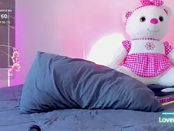 Stripchat Best live sex cam show of emperatrizhotwolf