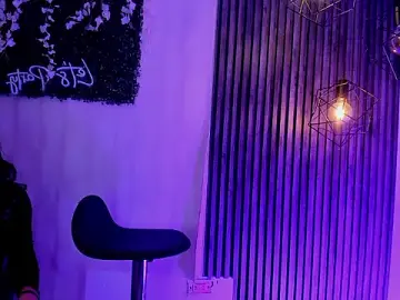 foxxy_rouse from stripchat