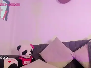 Stripchat Free Live Porn of melissa_hot21