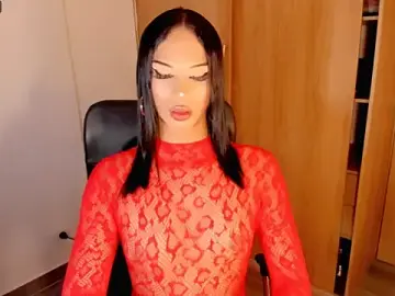 Stripchat Sex Cam of Celene_Goddess