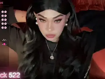 Stripchat Free Porn Cam of madam_agnes1