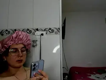 Sweet-Suck69 from stripchat
