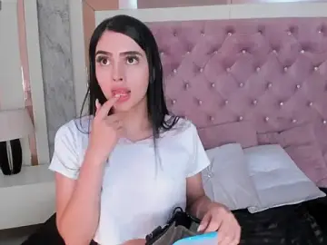 Stripchat Free Porn Cam of NahomiDeluxe