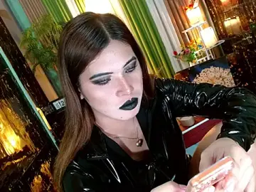 Stripchat Free Porn Cam of Queen_kendalx19