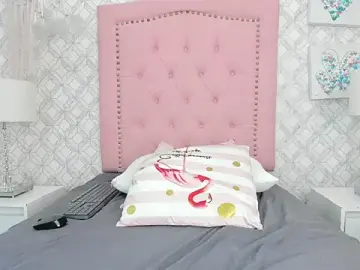 Stripchat Live Sex of roxana_scott1