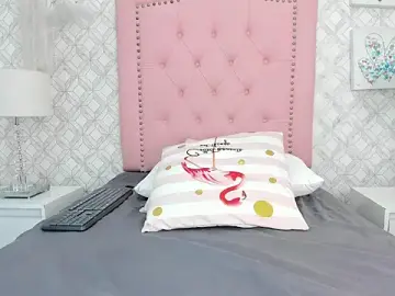 roxana_scott1 from stripchat