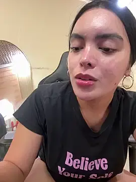 Stripchat Live Sex Cam of TS-SimplyTheBest