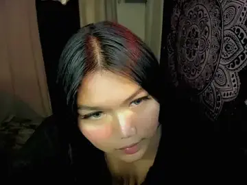 Lou_heart from stripchat