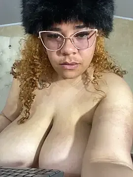 Stripchat Live Sex of La_Crespa_x