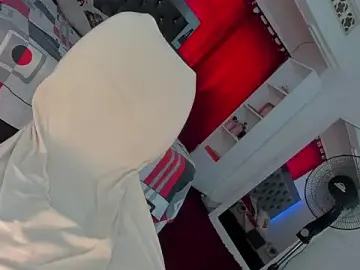 Stripchat Free Porn Cam of valeria_19x
